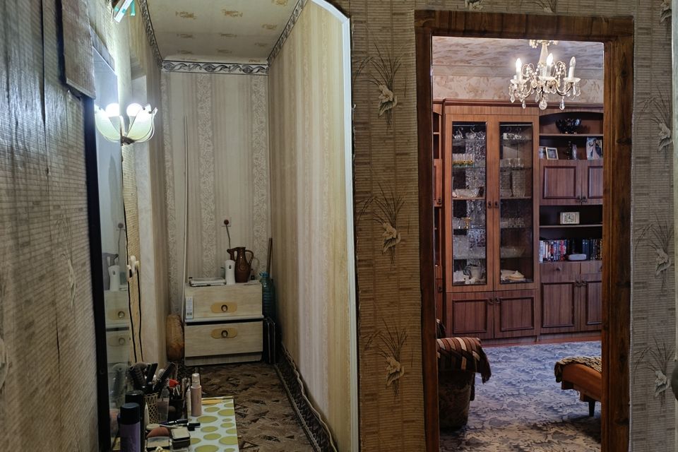 Продаётся 2-комнатная квартира, 42.4 м²