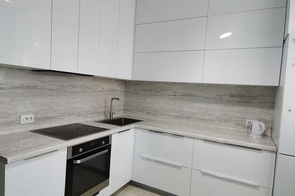 Продаётся 2-комнатная квартира, 61.5 м²