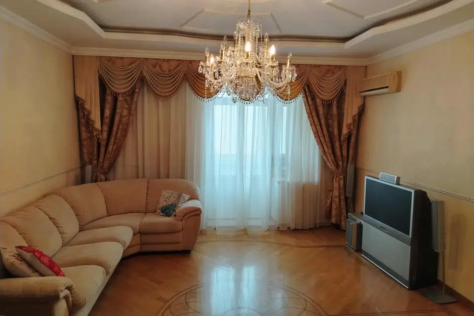 Продаётся 3-комнатная квартира, 100 м²