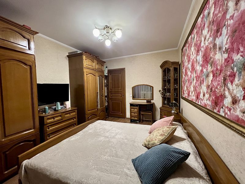 Продаётся 3-комнатная квартира, 65.7 м²