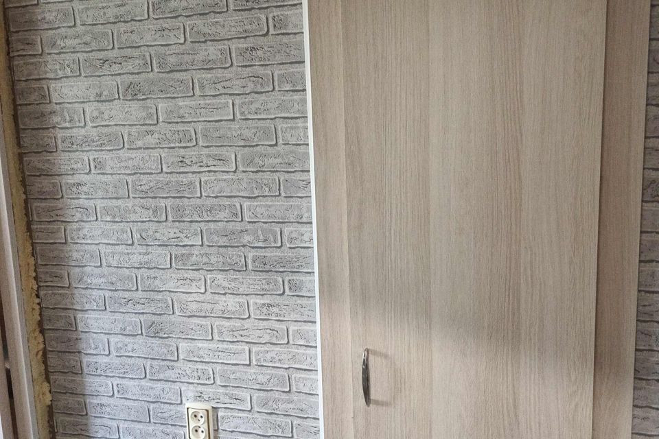 Продаётся 3-комнатная квартира, 50.5 м²