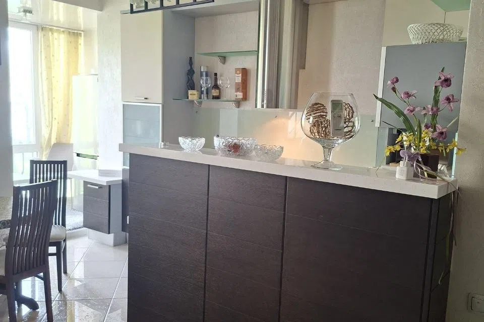 Продаётся 3-комнатная квартира, 123 м²