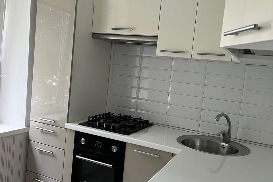 Продаётся 3-комнатная квартира, 58.6 м²