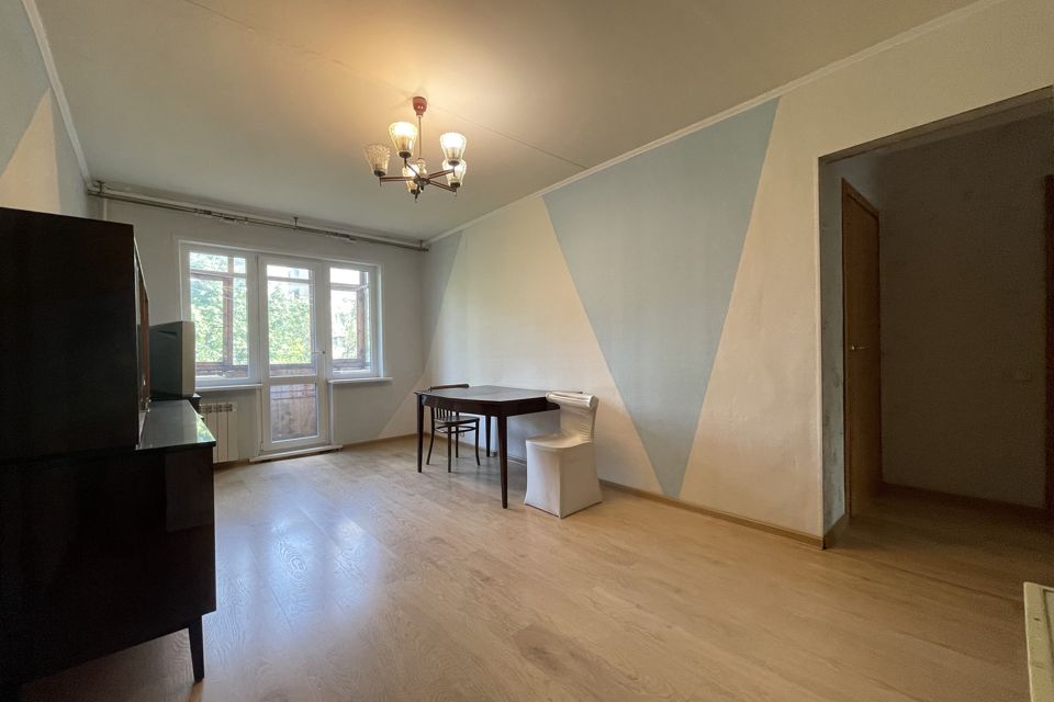 Продаётся 3-комнатная квартира, 57.9 м²