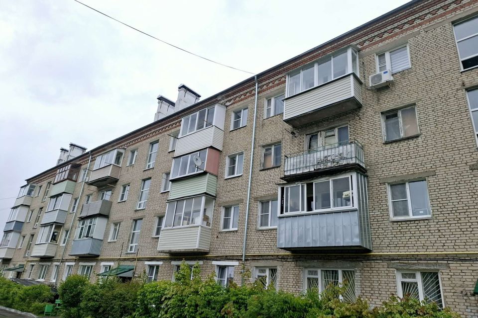 Продаётся 3-комнатная квартира, 41.9 м²