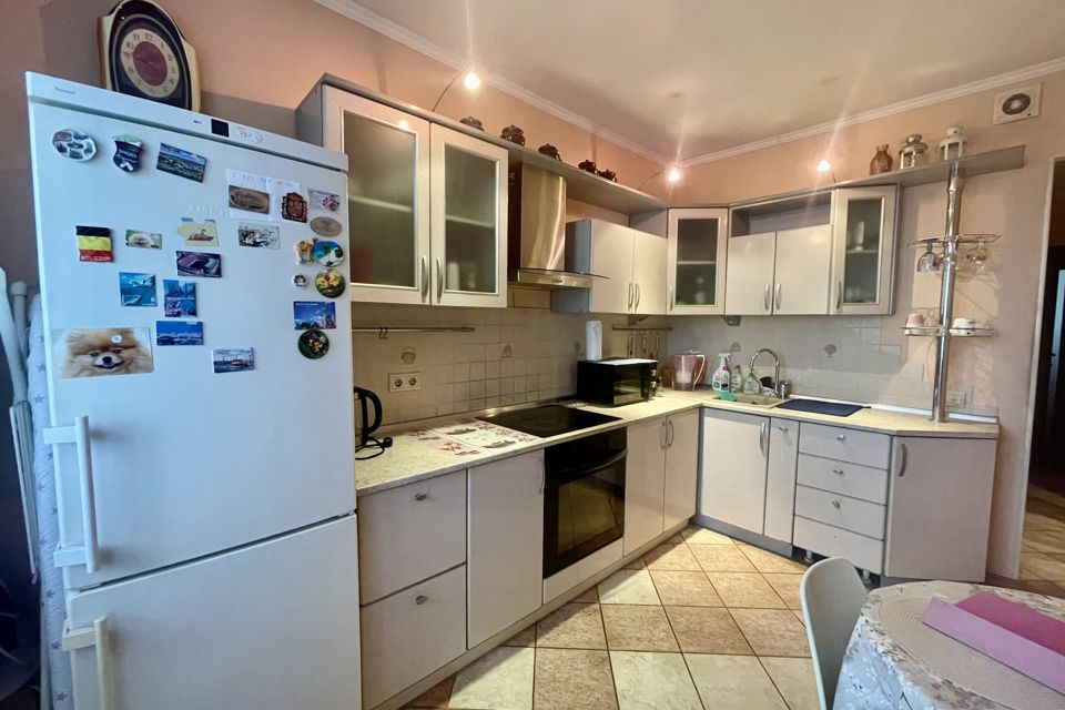 Продаётся 2-комнатная квартира, 61.3 м²