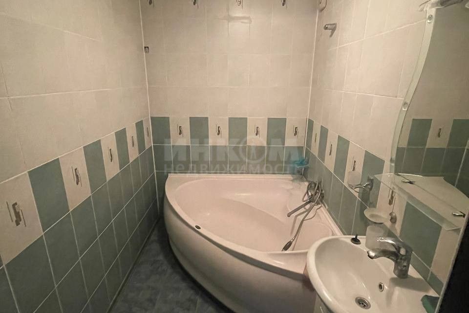 Продаётся 2-комнатная квартира, 56 м²