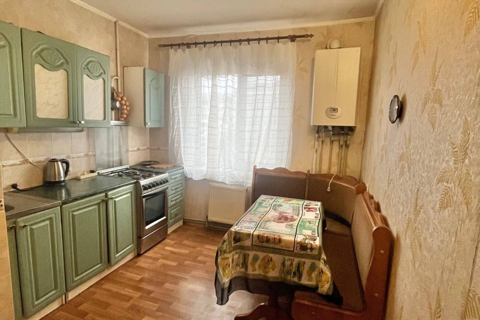 Продаётся 4-комнатная квартира, 8 м²