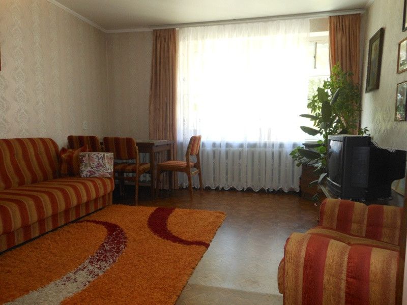 Продаётся 3-комнатная квартира, 60.3 м²