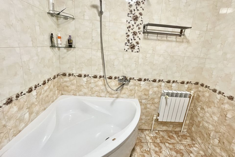 Продаётся 1-комнатная квартира, 46 м²