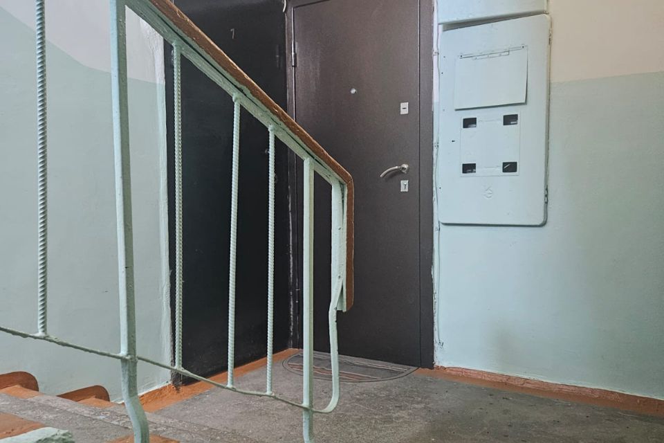Продаётся 4-комнатная квартира, 61 м²