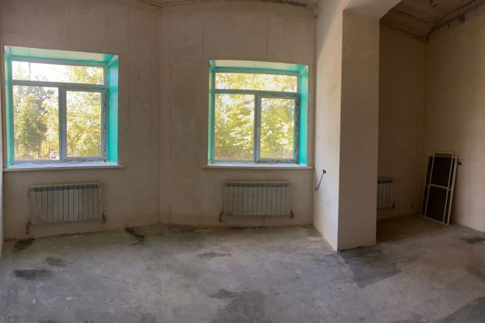 Продаётся 1-комнатная квартира, 70.4 м²