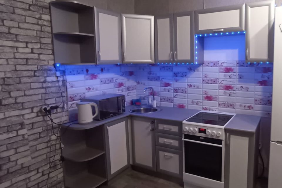 Сдаётся 1-комнатная квартира, 55 м²