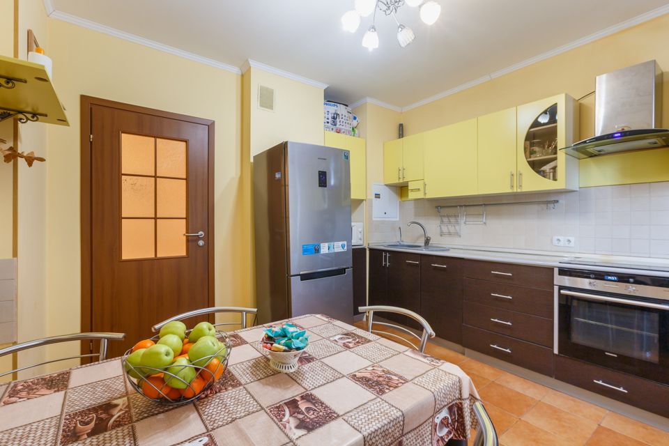 Продаётся 3-комнатная квартира, 82.5 м²