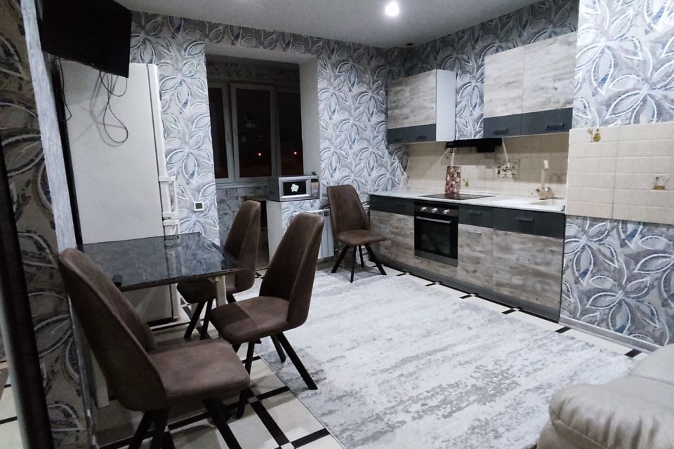 Продаётся 3-комнатная квартира, 72.8 м²