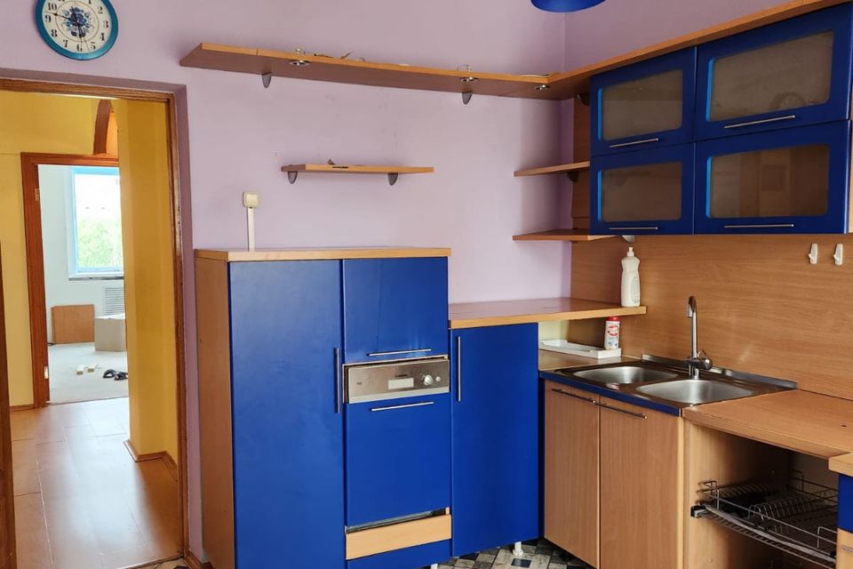 Продаётся 3-комнатная квартира, 101.8 м²