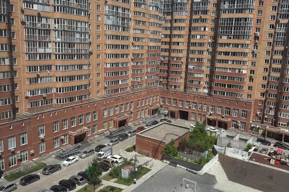 Продаётся 2-комнатная квартира, 73.6 м²