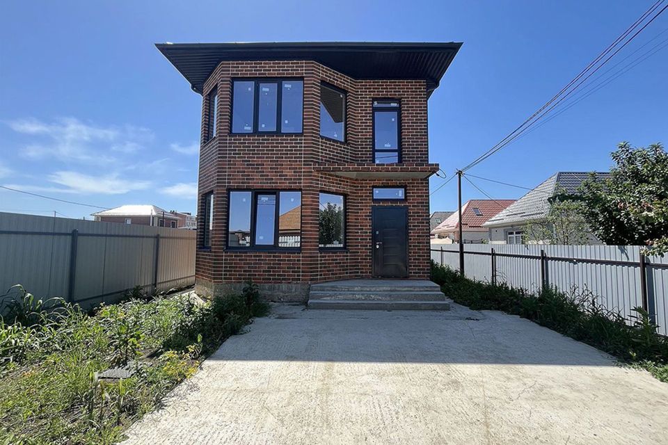 Продаётся 2-этажный дом, 137 м²