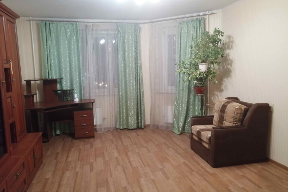 Продаётся 1-комнатная квартира, 43.2 м²