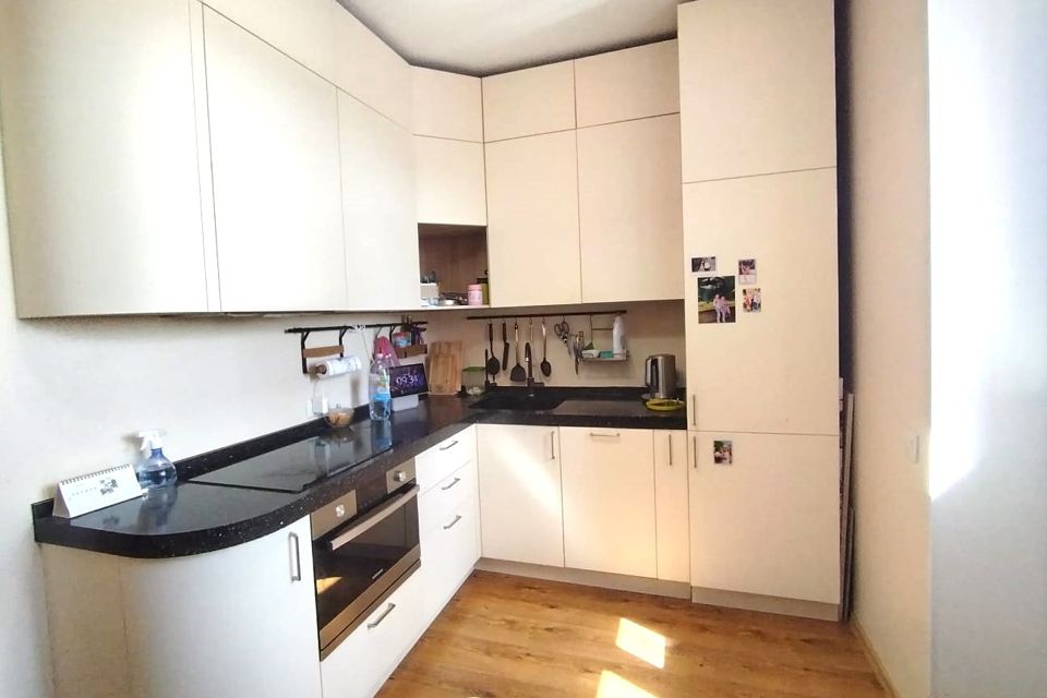 Продаётся 2-комнатная квартира, 65.9 м²