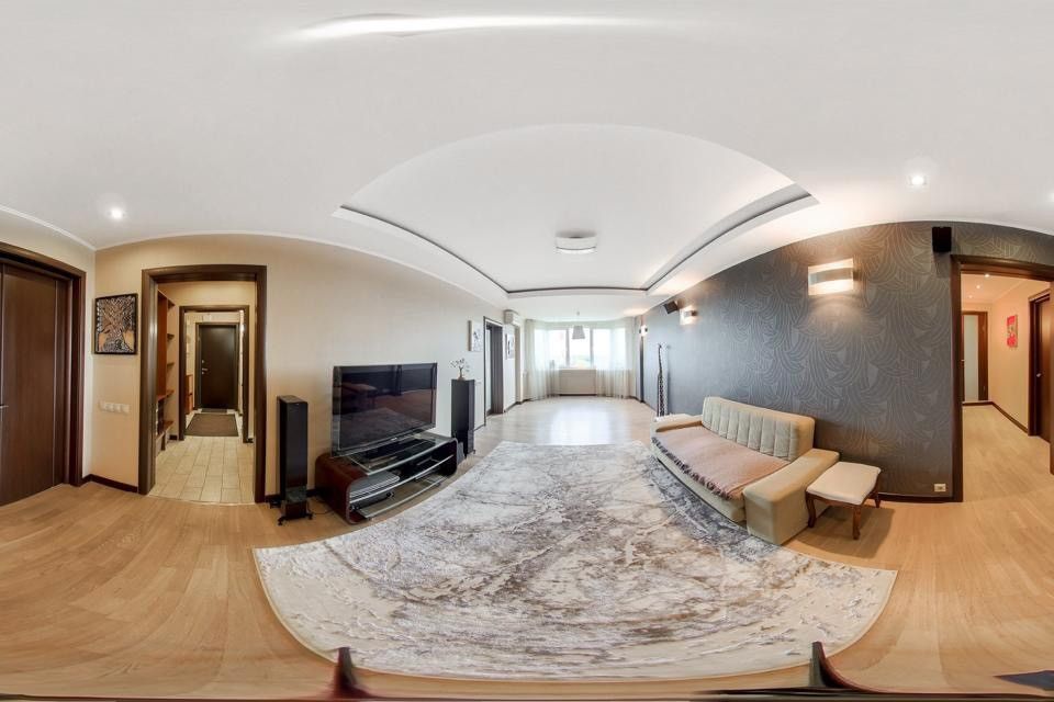 Продаётся 5-комнатная квартира, 138 м²