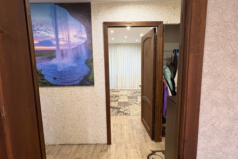 Продаётся 3-комнатная квартира, 52.5 м²
