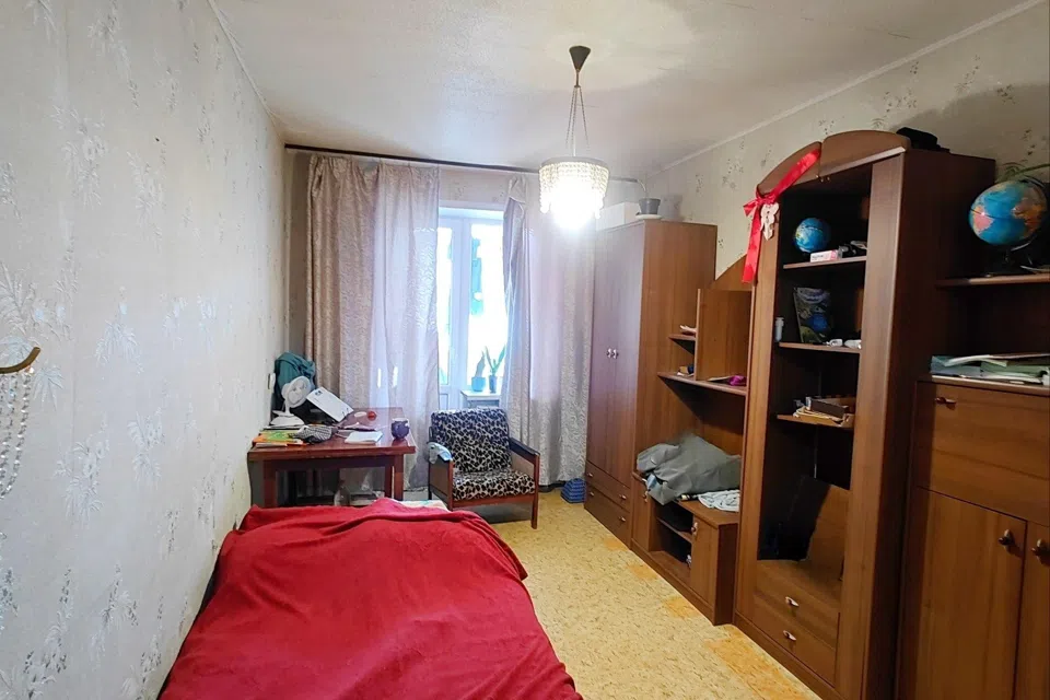 Продаётся 4-комнатная квартира, 77.7 м²