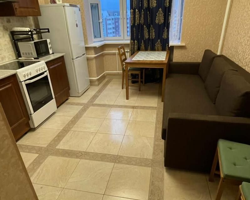 Продаётся 1-комнатная квартира, 42.6 м²