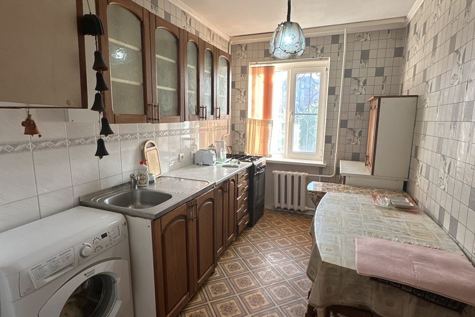 Сдаётся 2-комнатная квартира, 55 м²