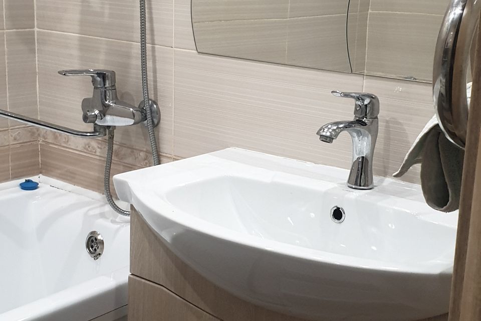 Продаётся 3-комнатная квартира, 65.6 м²