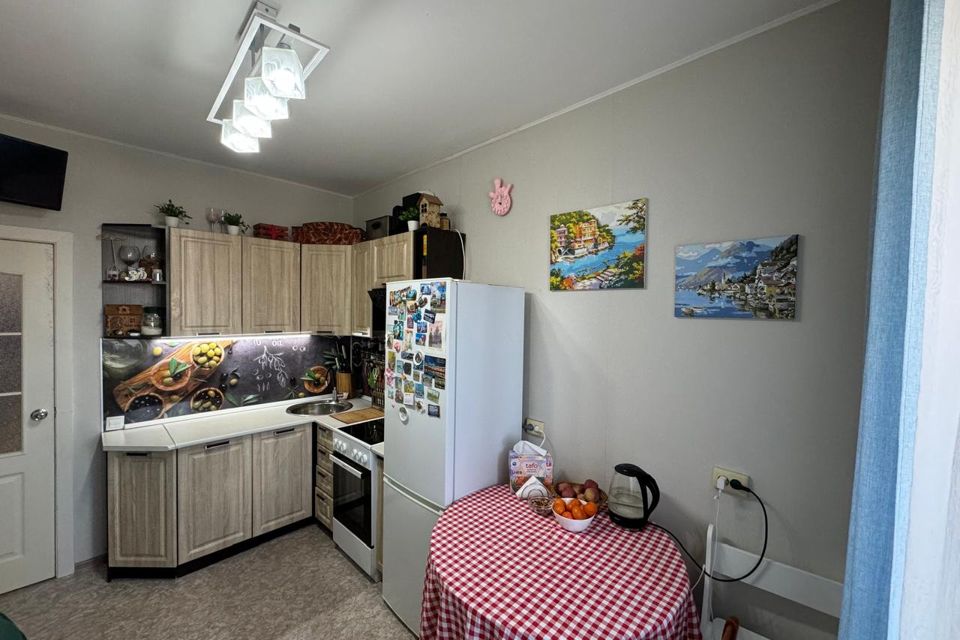 Продаётся 1-комнатная квартира, 40.7 м²