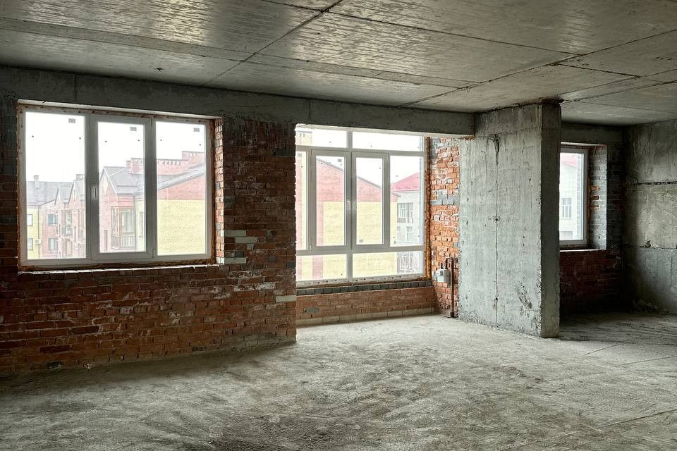 Продаётся 3-комнатная квартира, 116.2 м²
