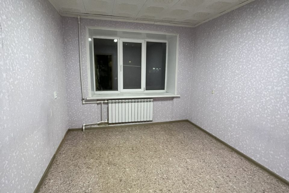 Продаётся 4-комнатная квартира, 62 м²
