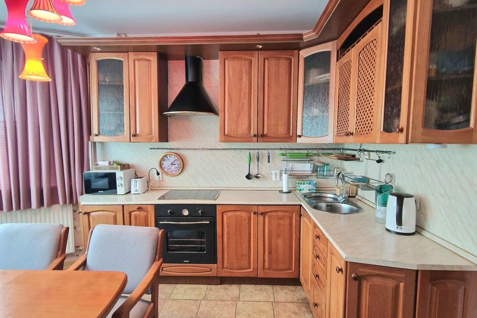 Продаётся 2-комнатная квартира, 59.7 м²