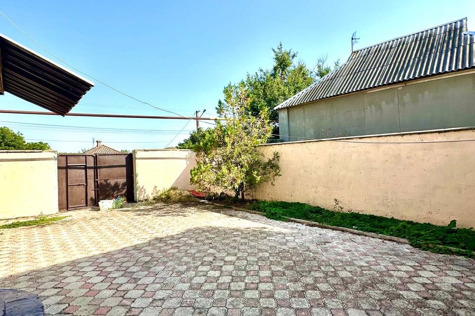 Продаётся 3-этажный дом, 326.7 м²