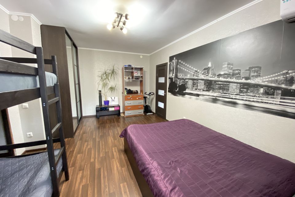 Продаётся 2-комнатная квартира, 64.2 м²