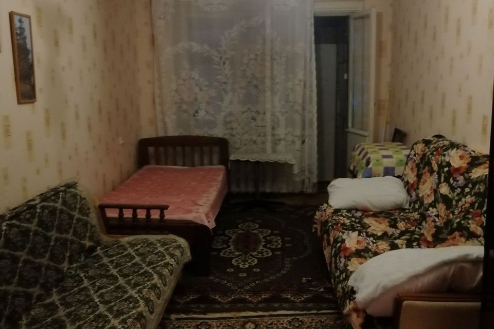 Сдаётся 2 комнаты в 3-комн. квартире, 18 м²