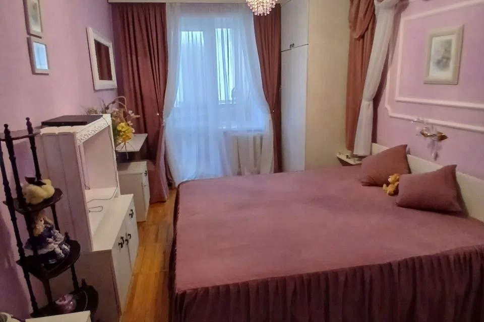 Продаётся 4-комнатная квартира, 79 м²