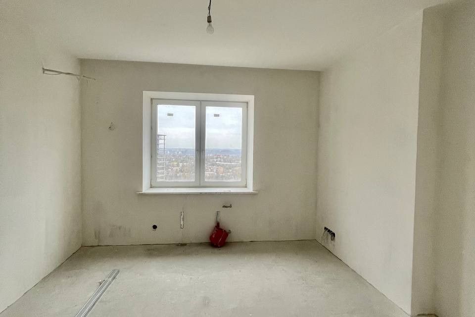 Продаётся 4-комнатная квартира, 154 м²