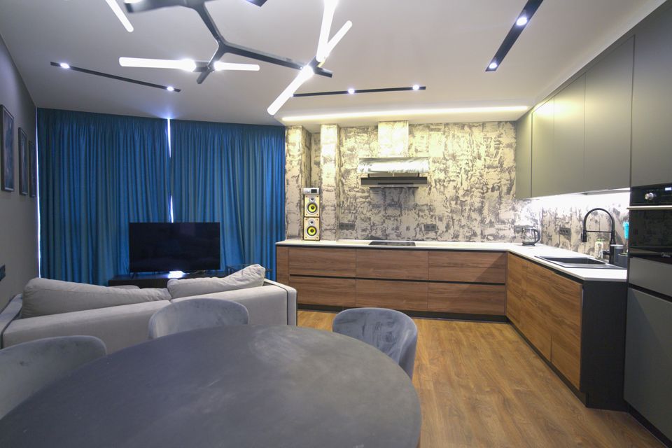Продаётся 2-комнатная квартира, 100 м²