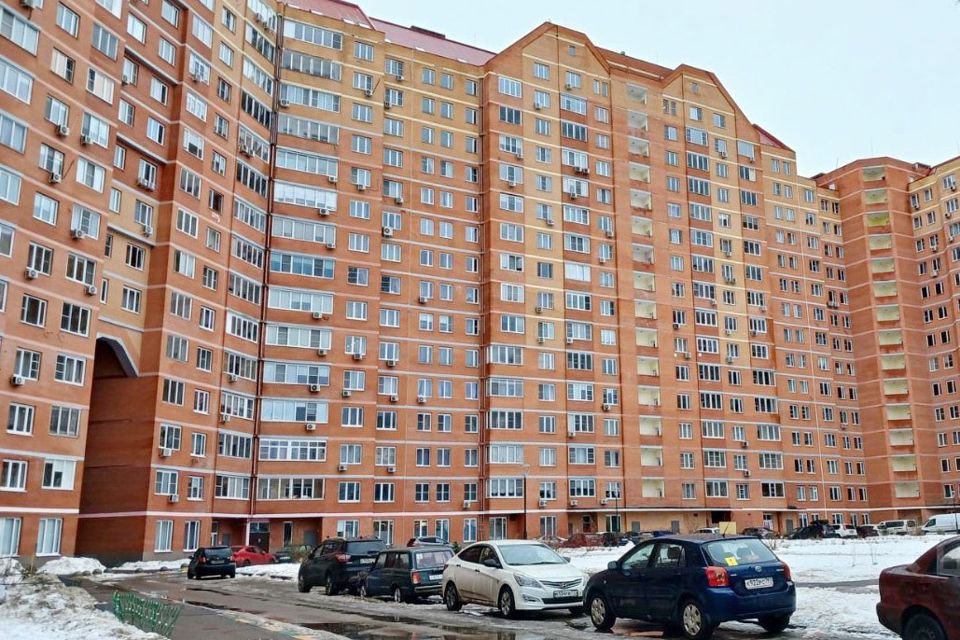 Продаётся 2-комнатная квартира, 82.3 м²