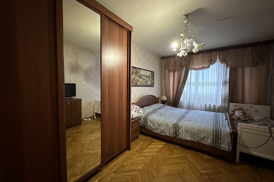 Продаётся 4-комнатная квартира, 69.3 м²