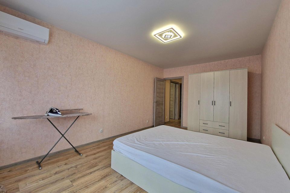 Сдаётся 2-комнатная квартира, 62 м²