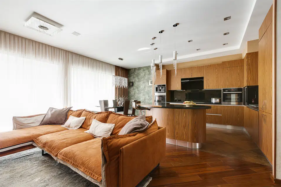 Продаётся 4-комнатная квартира, 144.1 м²