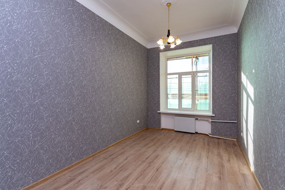 Продаётся комната в 5-комн. квартире, 15 м²