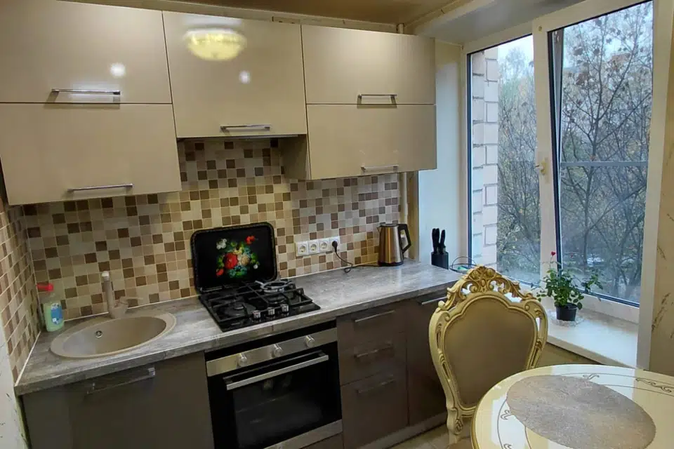 Продаётся 3-комнатная квартира, 57.5 м²