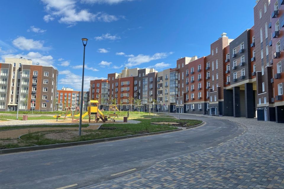 Продаётся 1-комнатная квартира, 37.4 м²