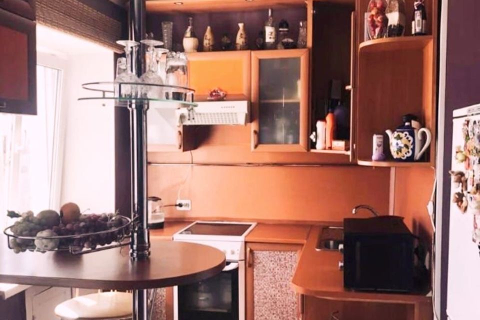 Продаётся 3-комнатная квартира, 65 м²