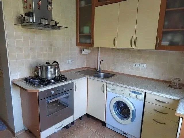 Продаётся 4-комнатная квартира, 85 м²