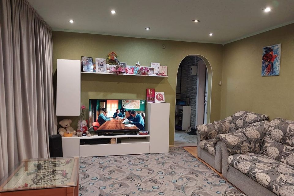 Продаётся 2-комнатная квартира, 42.9 м²